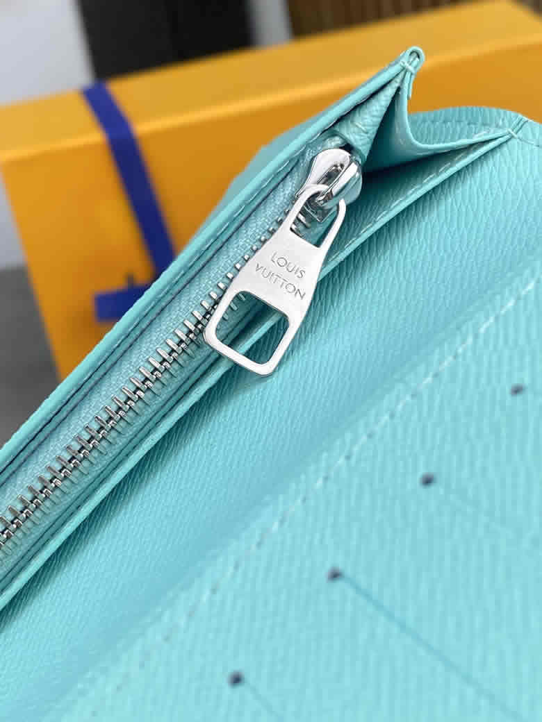 LV/路易威登男包藍色水滴字母帆佈雙摺收納長款錢包手拿包M82306¥680.00的图片-高仿LV包包、高仿lv錢包 LV/路易威登男包藍色水滴字母帆佈雙摺收納長款錢包手拿包M82306¥680.00的图片-高仿LV包包、高仿lv錢包