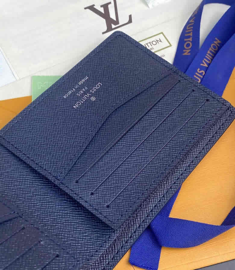 lv新款創意印制工藝Monogram圖案M82307寶藍短夾￥680.00的图片-高仿LV包包、高仿lv錢包