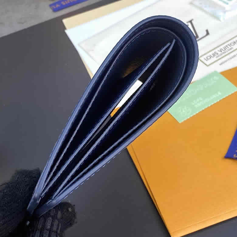 lv新款創意印制工藝Monogram圖案M82307寶藍短夾￥680.00的图片-高仿LV包包、高仿lv錢包