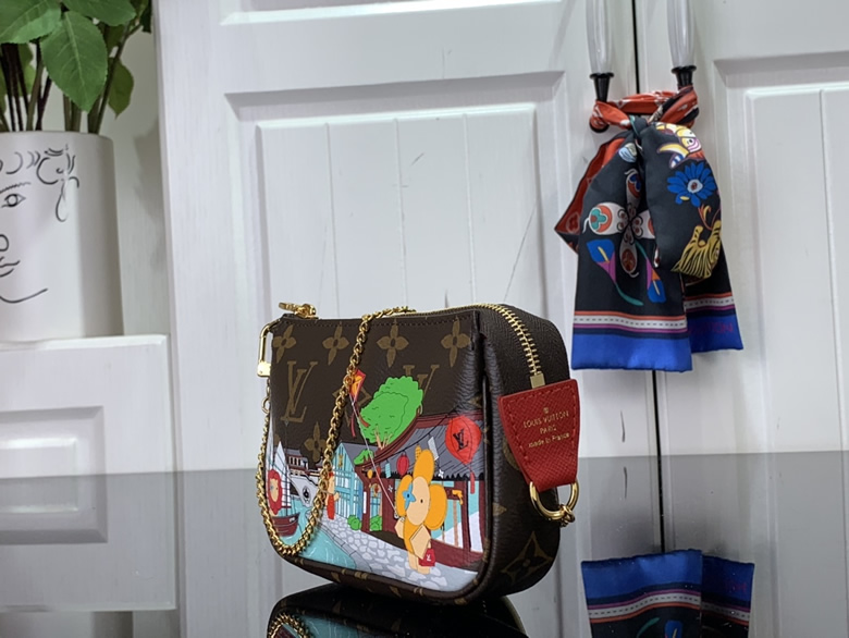 頂級原單Mini花卉風箏路過水上舢闆lv手拿包M81965-lv錢包￥1180.00的图片-高仿LV包包、高仿lv錢包