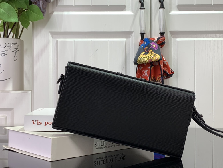 頂級原單lv錢包m80589克色水波紋￥880.00的图片-高仿LV包包、高仿lv錢包