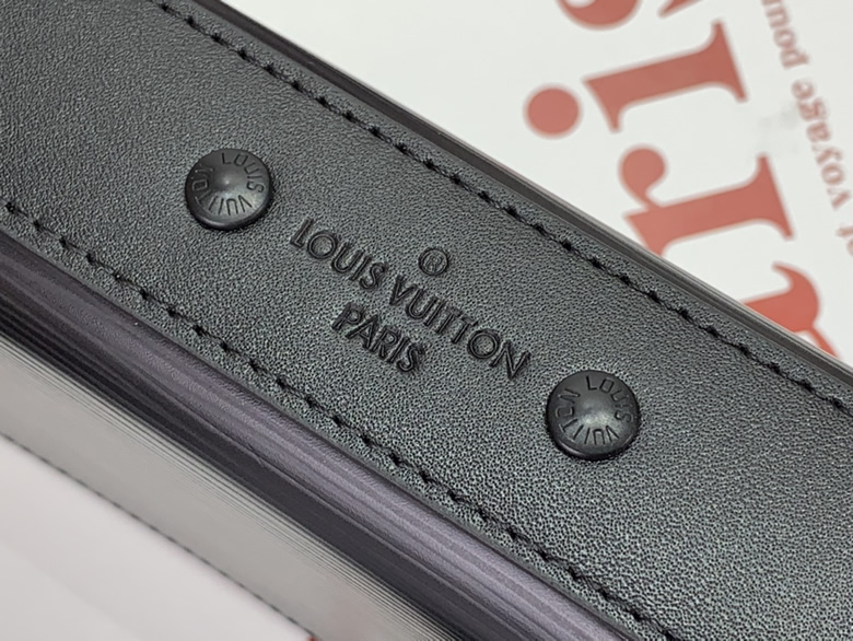 頂級原單lv錢包m80589克色水波紋￥880.00的图片-高仿LV包包、高仿lv錢包