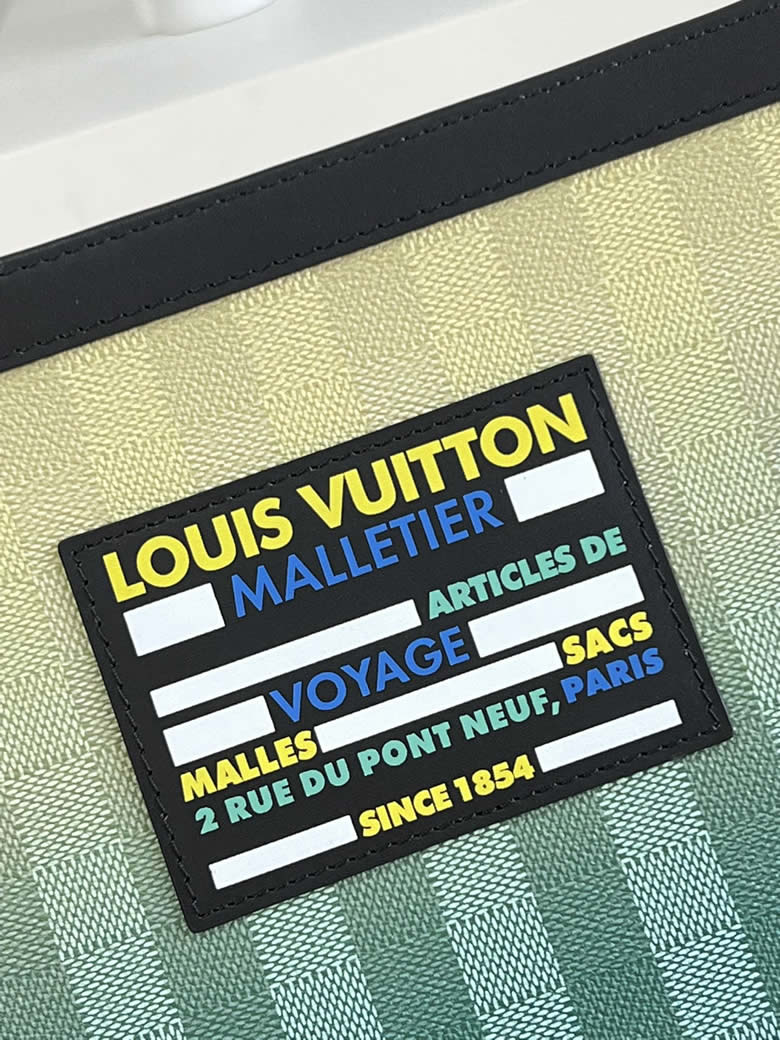 LV高端版本男士手拿包POCHETTE VOYAGE 手拿包 M81317￥1280.00的图片-高仿LV包包、高仿lv錢包