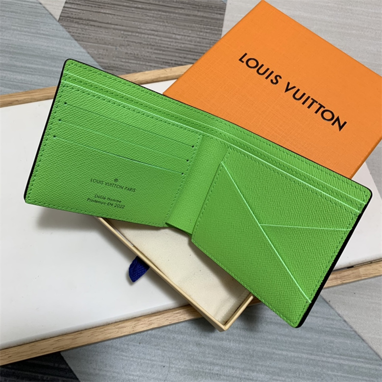 高仿lv錢包Multiple錢夾N°7 標識 M81257￥780.00的图片-高仿LV包包、高仿lv錢包