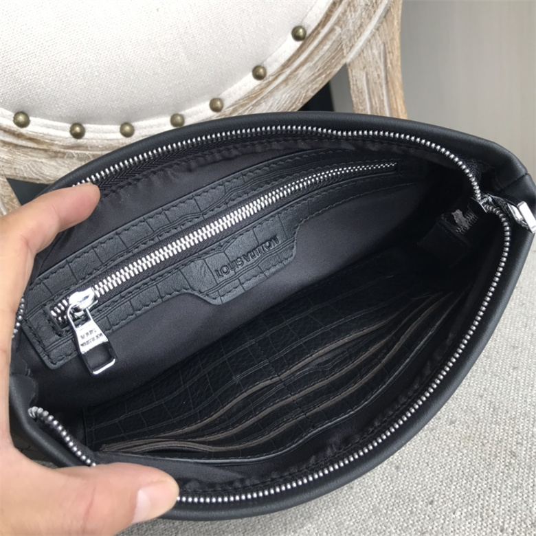 2022最新款式LV進口鹿皮紋花皮男士手拿包 9849-4￥1280.00的图片-高仿LV包包、高仿lv錢包