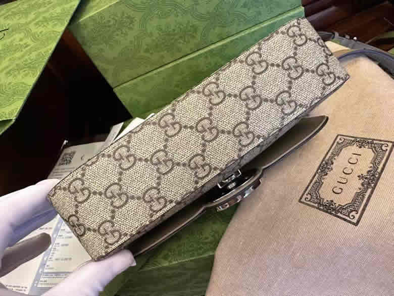 GUCCI古馳23春夏女士鏈子斜挎包739722 FACJP 9769￥1280.00的图片-高仿古奇包包Gucci、高仿古奇女包Gucci