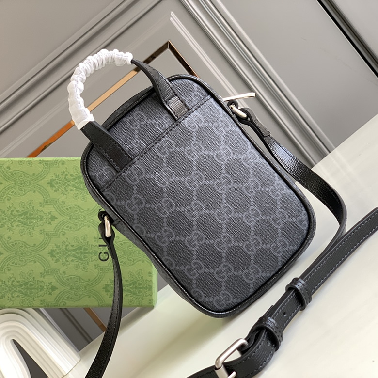 古琦gucci官網男士包包互扣式雙G迷妳相機包手袋 672952￥1480.00的图片-高仿古奇包包Gucci、高仿古奇男包Gucci