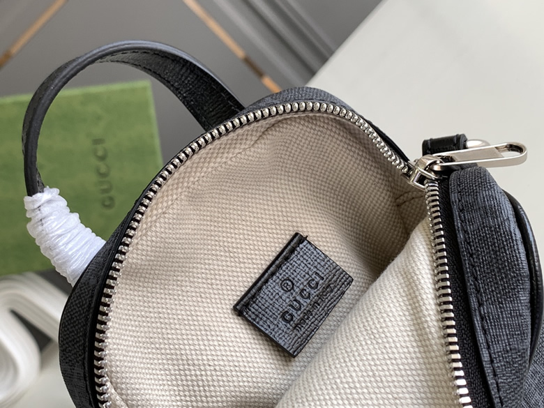 古琦gucci官網男士包包互扣式雙G迷妳相機包手袋 672952￥1480.00的图片-高仿古奇包包Gucci、高仿古奇男包Gucci