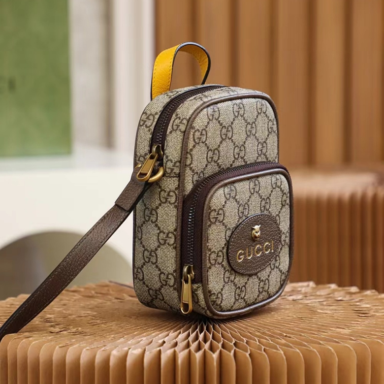 高仿Gucci Neo Vintage迷你手袋Gucci相機包虎頭包 658556¥980.00的图片-高仿古奇包包Gucci、高仿古奇錢包Gucci 高仿Gucci Neo Vintage迷你手袋Gucci相機包虎頭包 658556¥980.00的图片-高仿古奇包包Gucci、高仿古奇錢包Gucci