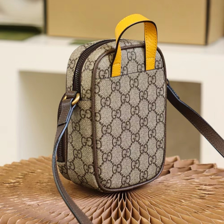 高仿Gucci Neo Vintage迷你手袋Gucci相機包虎頭包 658556¥980.00的图片-高仿古奇包包Gucci、高仿古奇錢包Gucci 高仿Gucci Neo Vintage迷你手袋Gucci相機包虎頭包 658556¥980.00的图片-高仿古奇包包Gucci、高仿古奇錢包Gucci