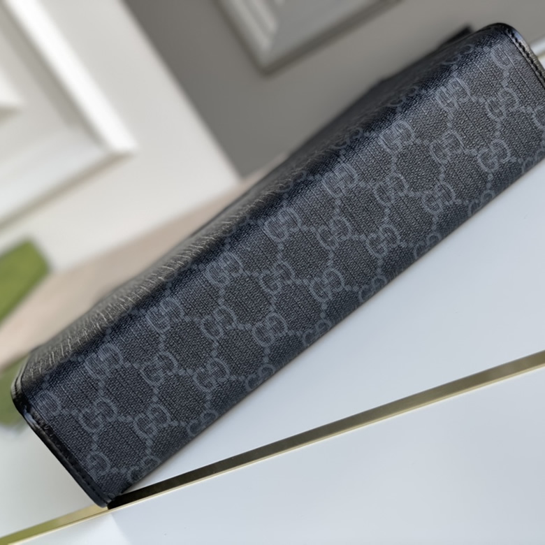 GUCCI包包古馳男士新品互扣式雙G手拿包化妝包672956￥980.00的图片-高仿古奇包包Gucci、高仿古奇錢包Gucci