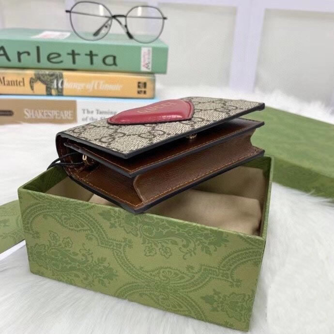 古馳新款錢包 情人節限定款愛心卡包 648848愛心￥880.00的图片-高仿古奇包包Gucci、高仿古奇錢包Gucci