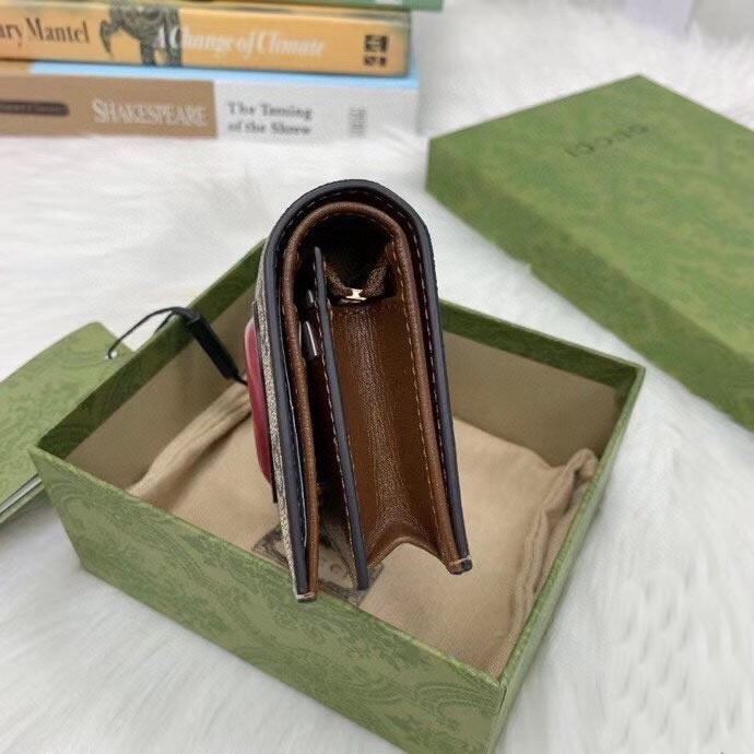 古馳新款錢包 情人節限定款愛心卡包 648848愛心￥980.00的图片-高仿古奇包包Gucci、高仿古奇錢包Gucci