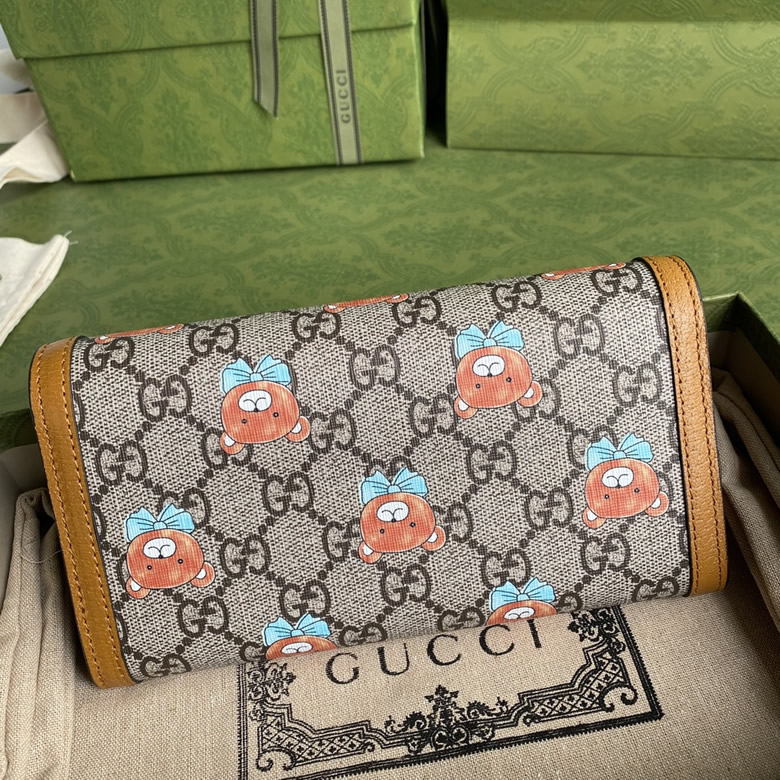 原單gucci最新款印花泰迪熊圖案繫列翻蓋式錢包647786￥1280.00的图片-高仿古奇包包Gucci、高仿古奇錢包Gucci