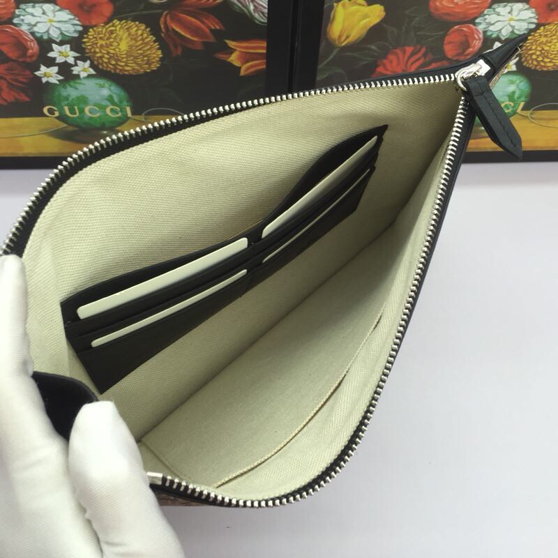 GUCCI古馳男包經典雙G狼頭圖案手拿包473904杏色¥980.00的图片-高仿古奇包包Gucci、高仿古奇錢包Gucci GUCCI古馳男包經典雙G狼頭圖案手拿包473904杏色¥980.00的图片-高仿古奇包包Gucci、高仿古奇錢包Gucci