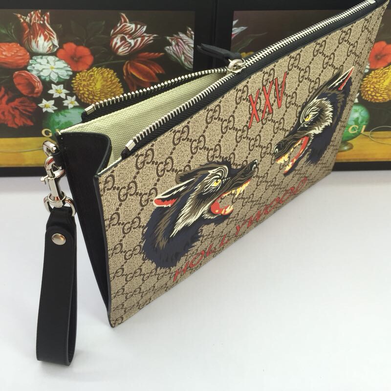 GUCCI古馳男包經典雙G狼頭圖案手拿包473904杏色¥980.00的图片-高仿古奇包包Gucci、高仿古奇錢包Gucci GUCCI古馳男包經典雙G狼頭圖案手拿包473904杏色¥980.00的图片-高仿古奇包包Gucci、高仿古奇錢包Gucci