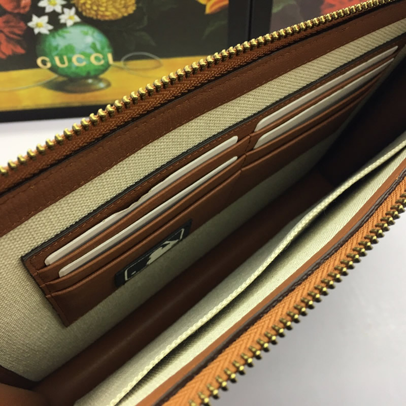 高仿GUCCI古馳男包手包NY Yankees 手拿包547796 9Y9ET 9573淺棕￥980.00的图片-高仿古奇包包Gucci、高仿古奇錢包Gucci