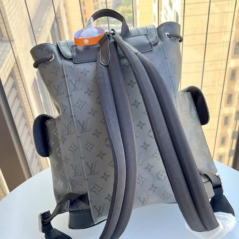 LV背包帆佈和皮革飾邊小號雙肩包M46331￥1980.00的图片-高仿LV包包、高仿lv男包