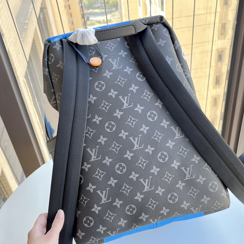 原單lv雙肩包出自Room with a View膠囊繫列飄浮雲朵的憧憬M21429￥1880.00的图片-高仿LV包包、高仿lv男包