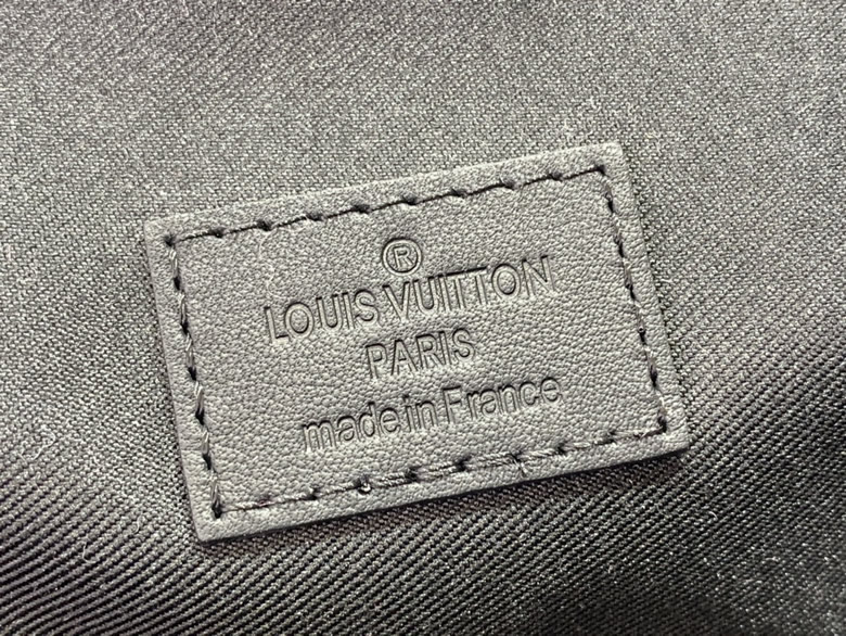 頂級原單LV takeoff 雙肩包takeoff雙肩包M21367克色克標￥1680.00的图片-高仿LV包包、高仿lv男包