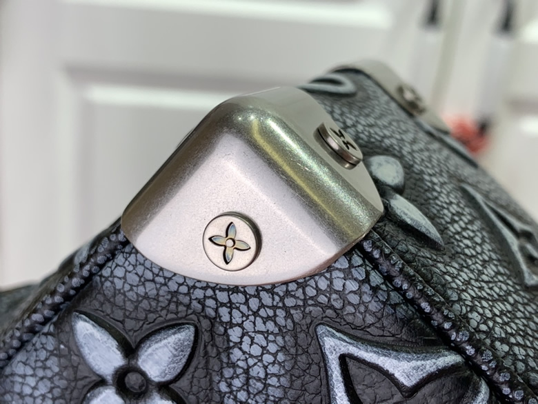 LV軟盒子頂級原單手袋trunk限量minibox盒子鏈條包男女通用M44480￥1580.00的图片-高仿LV包包、高仿lv男包