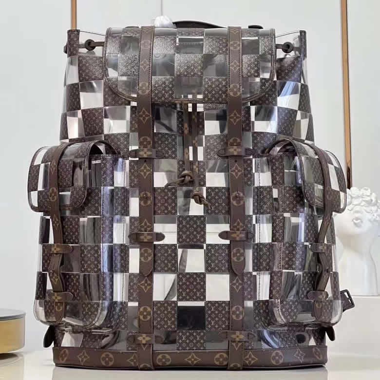 LV2022秋冬季Christopher 雙肩包 M20865￥1880.00的图片-高仿LV包包、高仿lv男包