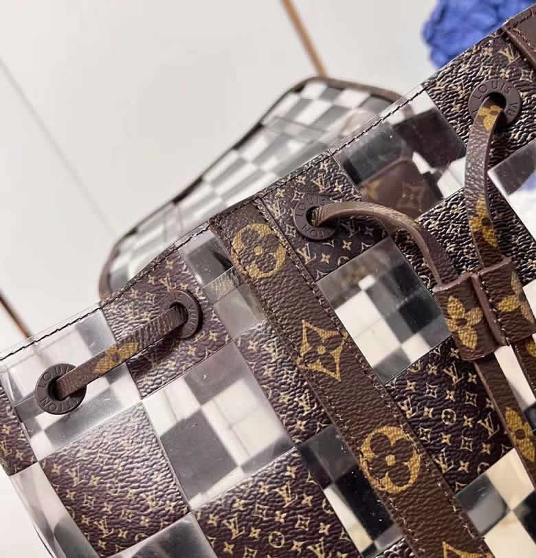LV2022秋冬季Christopher 雙肩包 M20865￥1880.00的图片-高仿LV包包、高仿lv男包