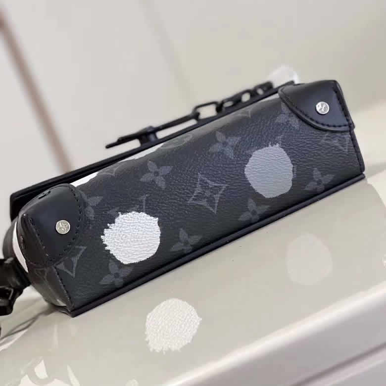 LV路易威登2022秋冬男包開箱測評迷妳鏈條包 M81783￥1480.00的图片-高仿LV包包、高仿lv男包