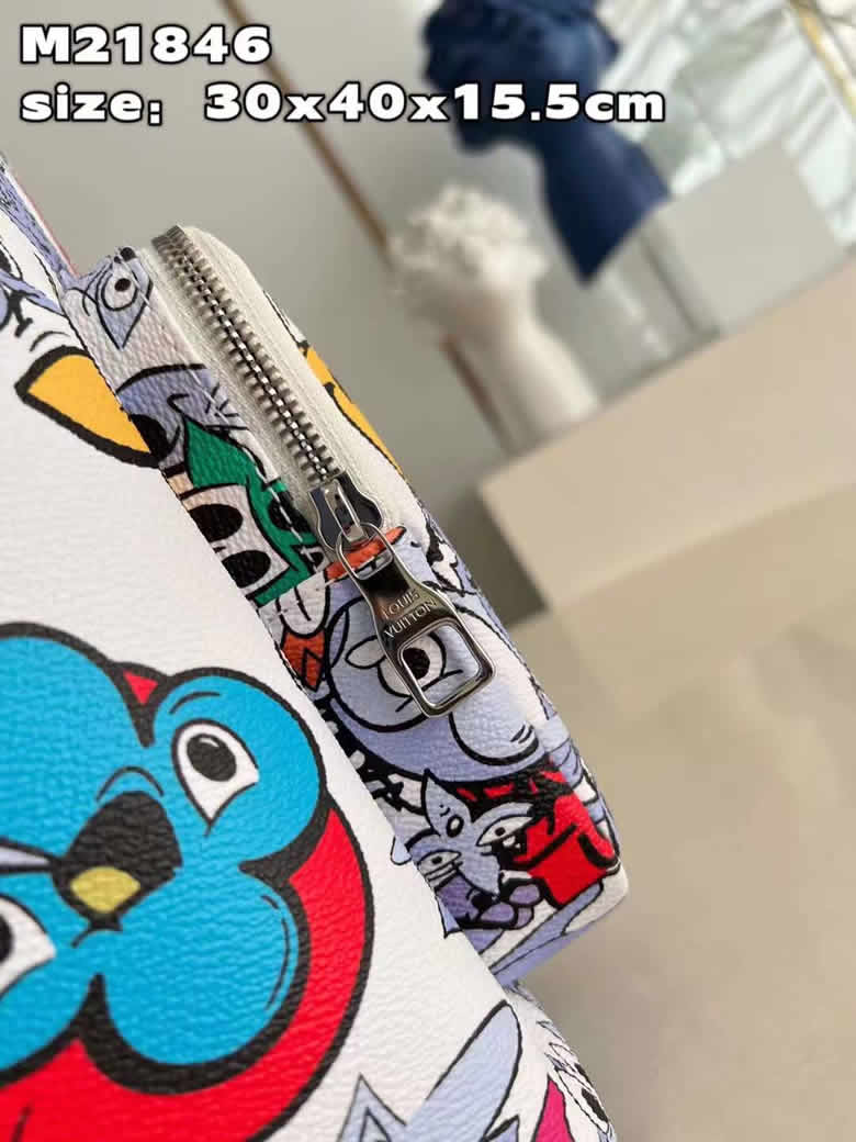 lv雙肩包2022秋冬繫列Damier Graphite帆佈錶面描繪動物圖案M21846￥1680.00的图片-高仿LV包包、高仿lv男包