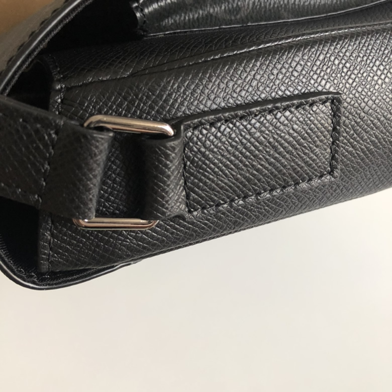 路易威登LV黑武士郵差包男士黑花2021款M30746￥1480.00的图片-高仿LV包包、高仿lv男包