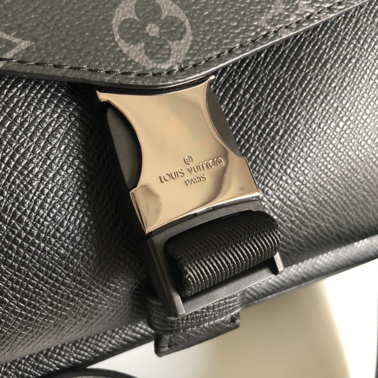 路易威登LV黑武士郵差包男士黑花2021款M30746￥1480.00的图片-高仿LV包包、高仿lv男包