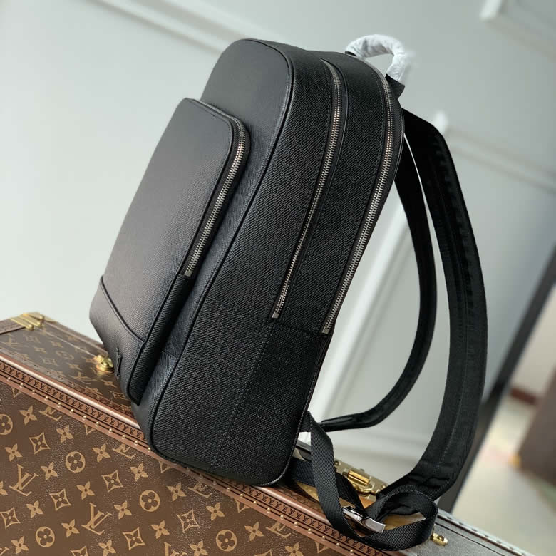 高仿LV双肩包 ADRIAN BACKPACK M30857￥1680.00的图片-高仿LV包包、高仿lv男包