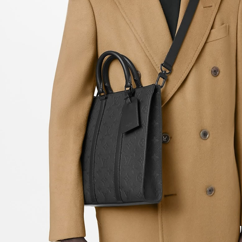 高仿LV手提斜跨包Sac Plat Cross 手袋 M59960￥1680.00的图片-高仿LV包包、高仿lv男包