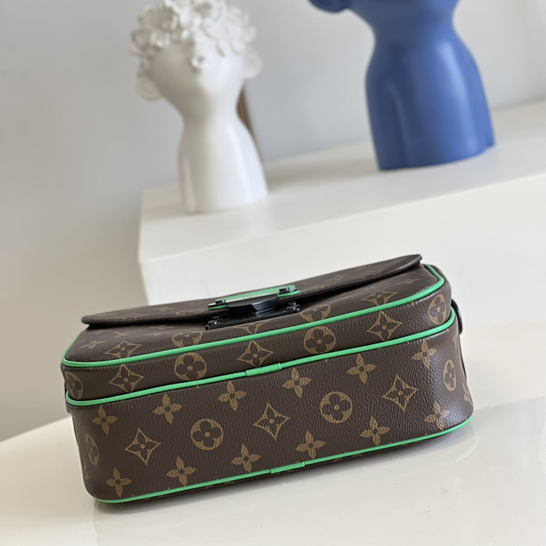 高仿lv男包S-Lock 郵差包凝聚路易威登的經典筆觸M46246￥1480.00的图片-高仿LV包包、高仿lv男包