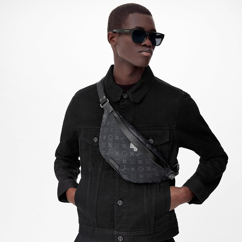 高仿LV男士黑色腰包DISCOVERY小號M46035￥1480.00的图片-高仿LV包包、高仿lv男包