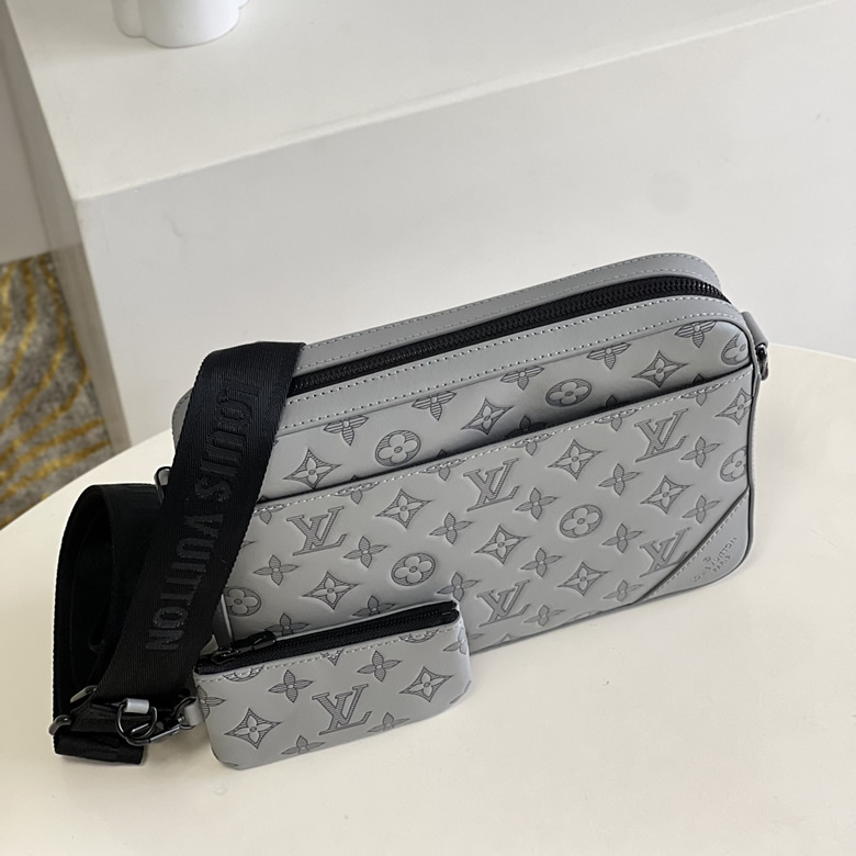 高仿LV路易威登Duo郵差包二件套男士斜挎包二合一背包 M46104￥1480.00的图片-高仿LV包包、高仿lv男包