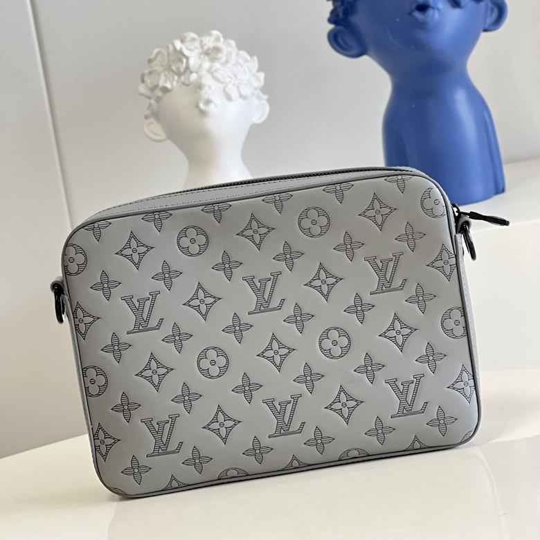 高仿LV路易威登Duo郵差包二件套男士斜挎包二合一背包 M46104￥1480.00的图片-高仿LV包包、高仿lv男包