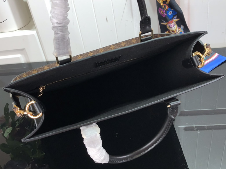 高仿lv手提斜跨男包SAC PLAT PM水波紋手袋m586585/8657克色￥1680.00的图片-高仿LV包包、高仿lv男包