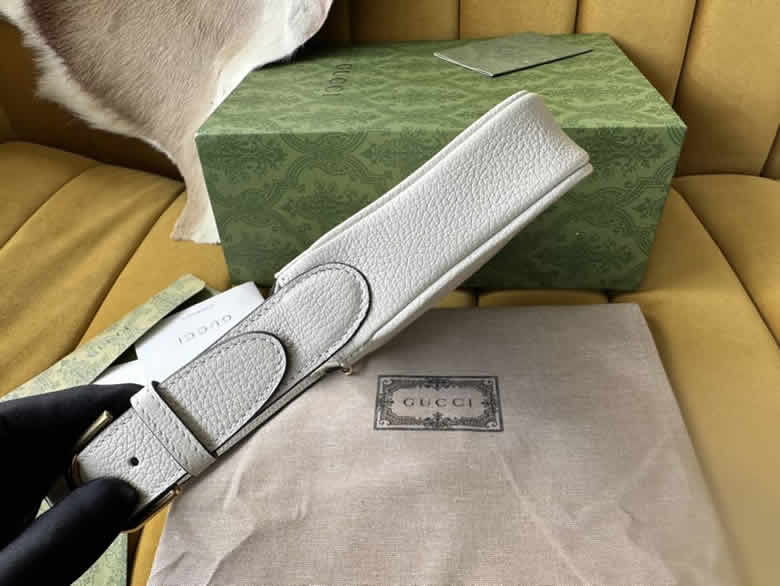 高仿古奇2023新款Aphrodite繫列雙G單肩手提純色腋下包739076白￥1480.00的图片-高仿古奇包包Gucci、高仿古奇女包Gucci