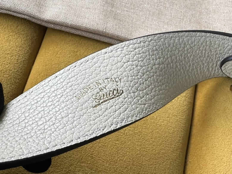 高仿古奇2023新款Aphrodite繫列雙G單肩手提純色腋下包739076白￥1480.00的图片-高仿古奇包包Gucci、高仿古奇女包Gucci