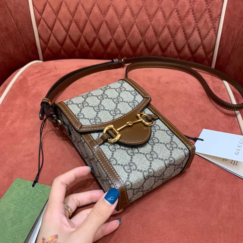 高仿GUCCI古馳1955Horsebit馬銜扣翻蓋迷妳單肩斜挎包625615 92TCG 8563￥1280.00的图片-高仿古奇包包Gucci、高仿古奇男包Gucci
