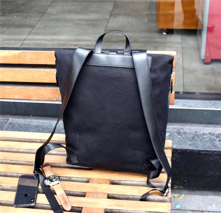 高仿gucci黑色科技帆布面料男士雙肩包￥1280.00的图片-高仿古奇包包Gucci、高仿古奇男包Gucci