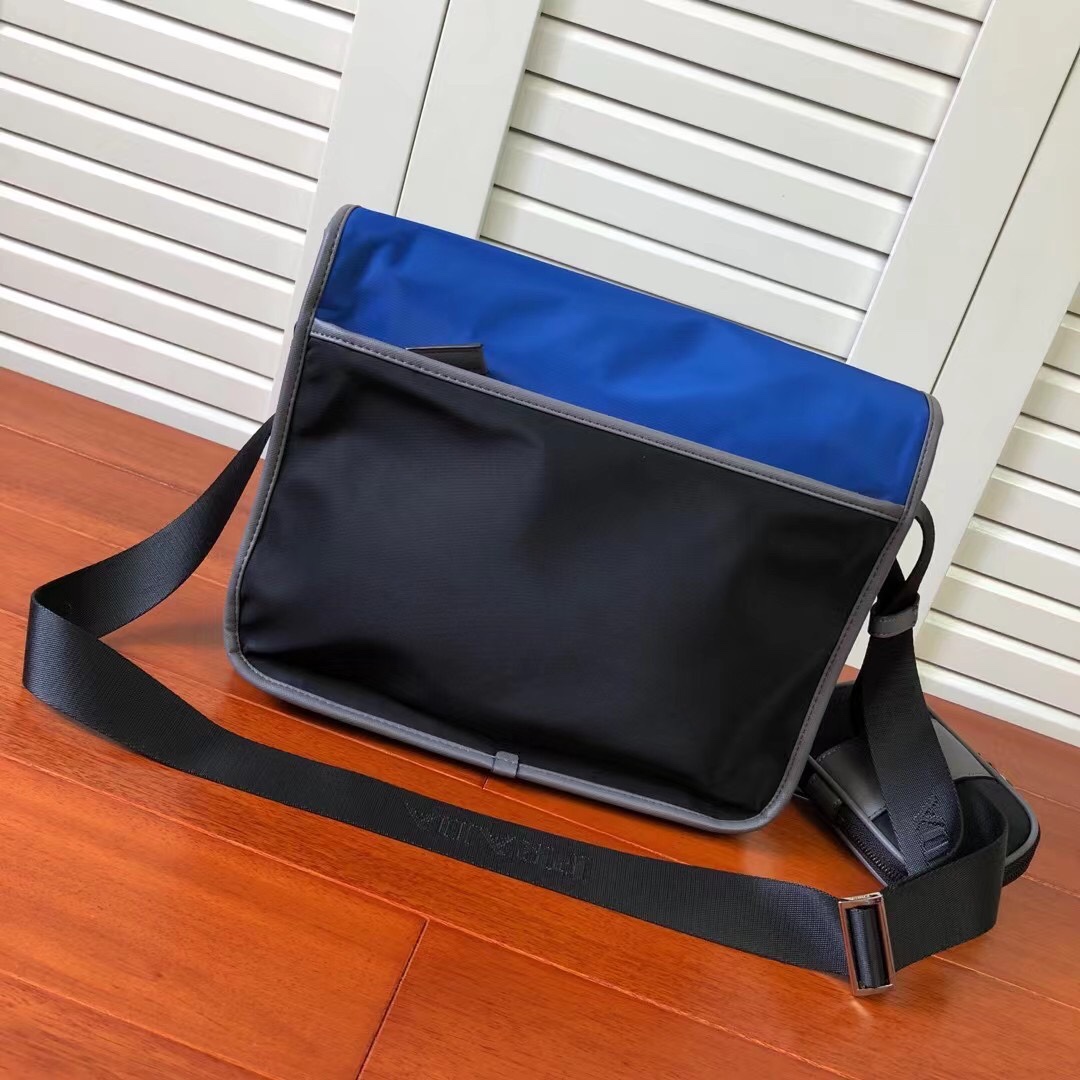 P家普拉达爆款頂級品質高仿包包原版錦綸裏布的图片-高仿普拉达包包