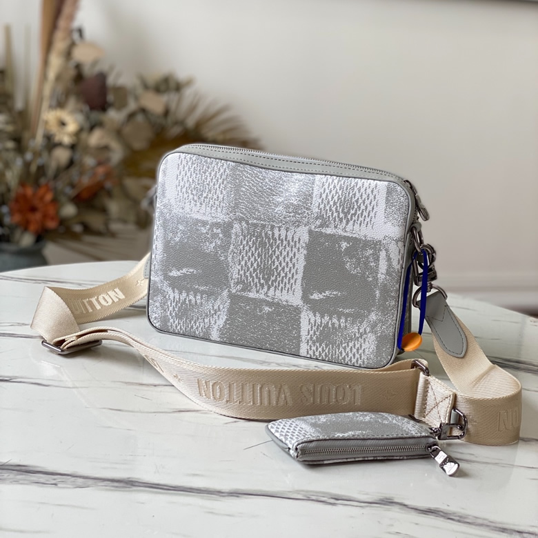 lv高仿郵差包男21SS TRIO郵差包三合一五合一龔俊 N50068￥1480.00的图片-高仿LV包包、高仿lv男包