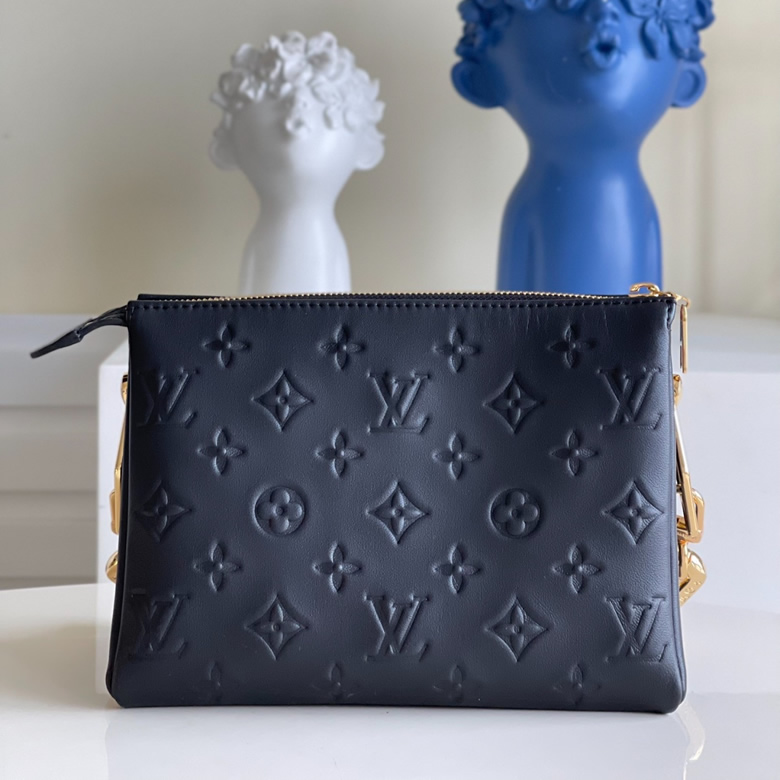 lv一比一高仿包最新款男包全皮鏈條包繫列 M59598黑色￥1480.00的图片-高仿LV包包、高仿lv男包