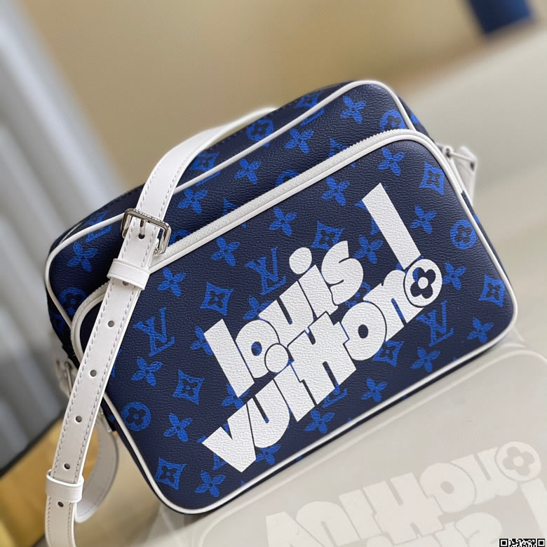 LV新款高仿男包 LV老花字體絲印郵差包M46115藍色¥1480.00的图片-高仿LV包包、高仿lv男包 LV新款高仿男包 LV老花字體絲印郵差包M46115藍色¥1480.00的图片-高仿LV包包、高仿lv男包