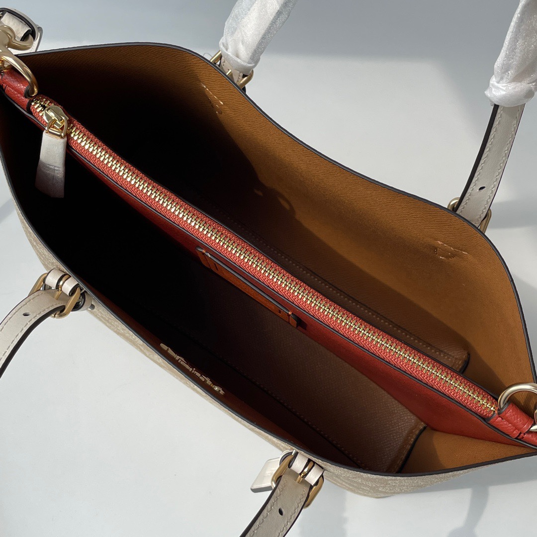 高仿蔻馳包P360 款號C4250 COA** 新款【 Mollie Tote 25 】 小號托特的图片-高仿蔻馳包包coach 高仿蔻馳包P360 款號C4250 COA** 新款【 Mollie Tote 25 】 小號托特的图片-高仿蔻馳包包coach