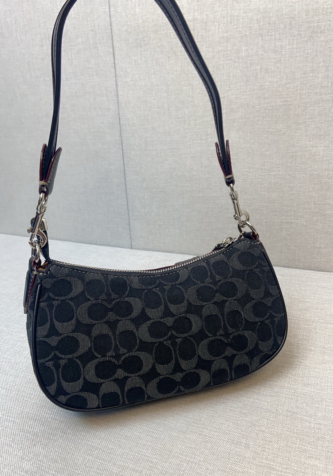 一比一原單包COACH/蔻馳中古腋下法棍包麻將包的图片-高仿蔻馳包包coach