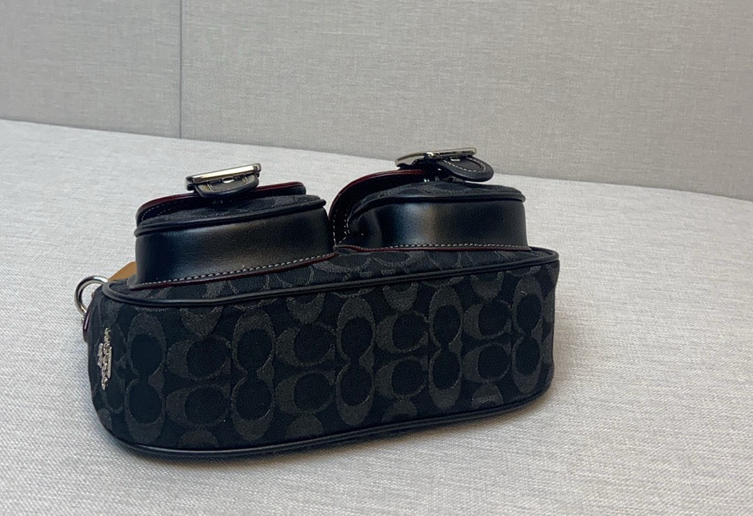 一比一原單包COACH/蔻馳中古腋下法棍包麻將包的图片-高仿蔻馳包包coach