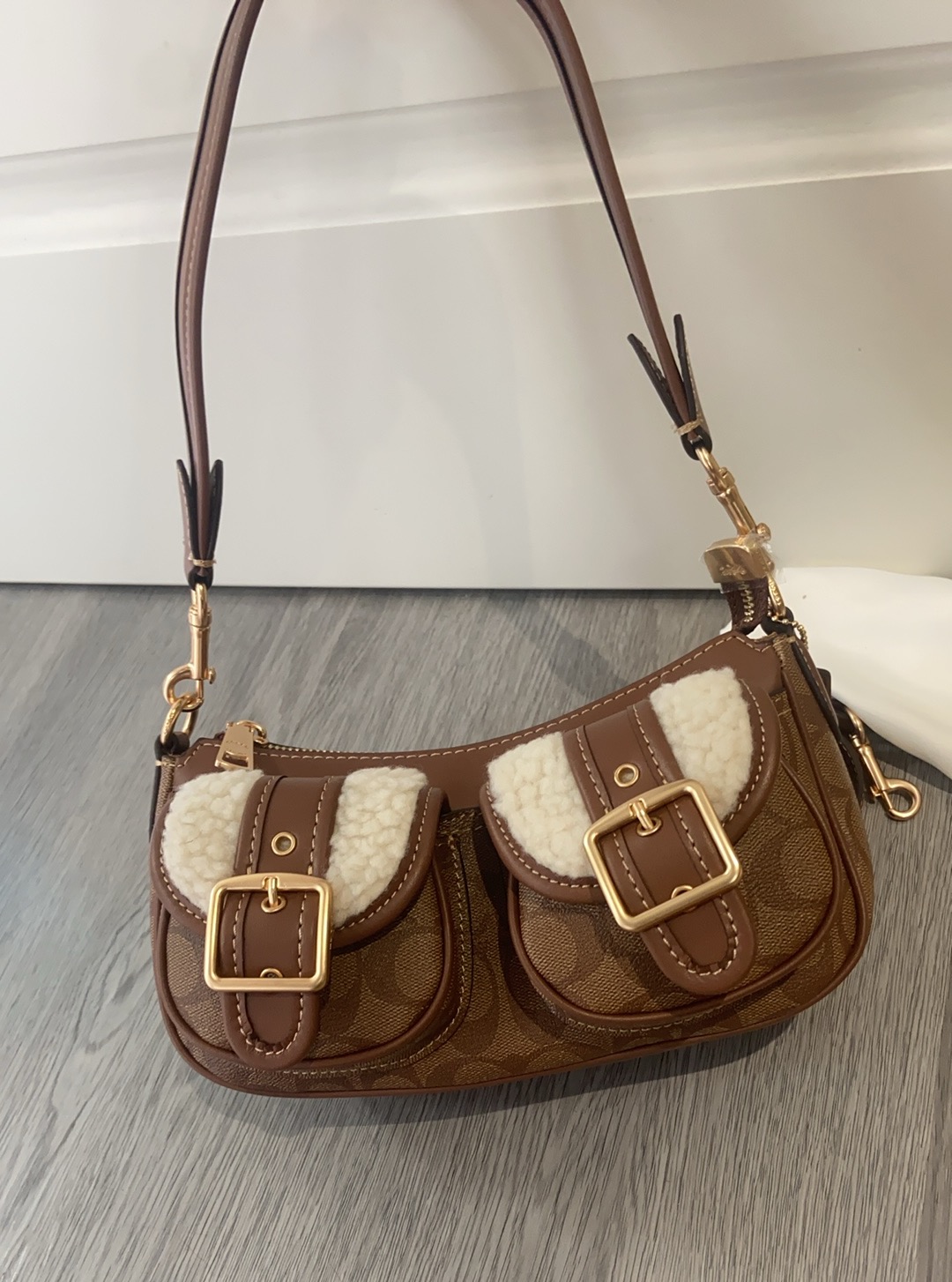 Coach一比一高仿包 |Ashton Baguette12月新品的图片-高仿蔻馳包包coach